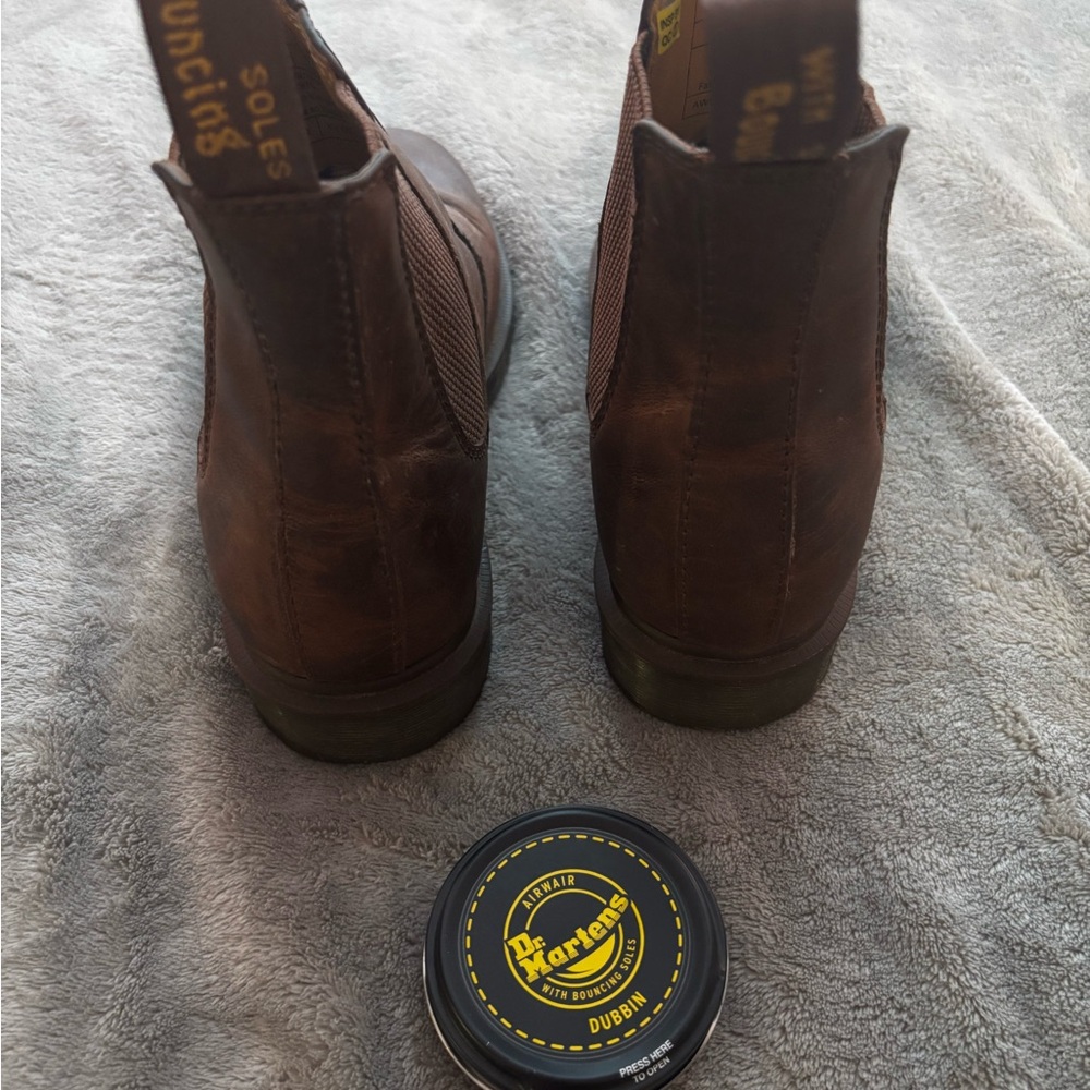 Dr. Martens Brown Leather Women’s Chelsea style Boots